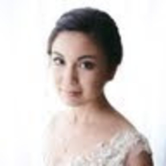 Meet your Posher, Alexis - Picture 1 of 1